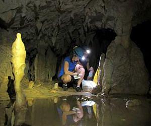 Borneo stalagmites provide new view of abrupt climate events over 100,000 years