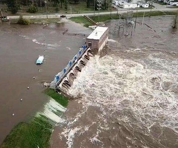 Trapped sediment in dams 'endangers' water supplies: UN