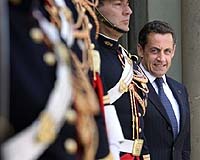 Sarkozy tells French troops in Afghanistan to keep fighting