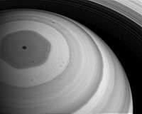 Saturn's Famous Hexagon May Tower Above the Clouds