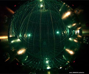 Dance like a neutrino: Quantum scheme to simulate neutrino oscillations