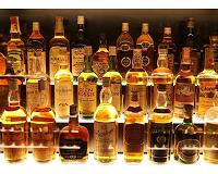 New graphene filter turns whiskey clear