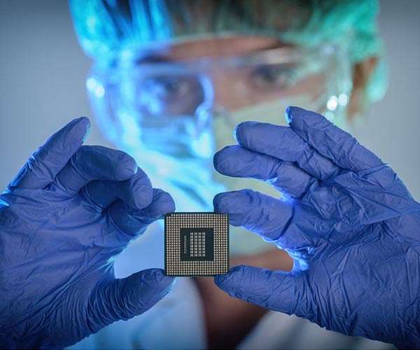 US chip giant GlobalFoundries opens $4 bn Singapore plant