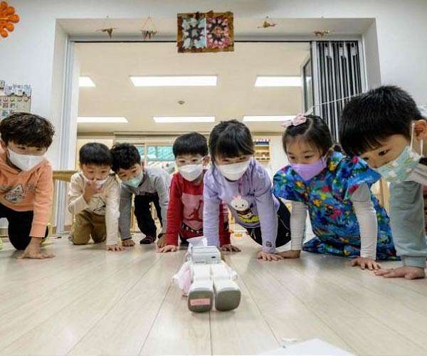 AI threatens millions of South Korean jobs, central bank says
