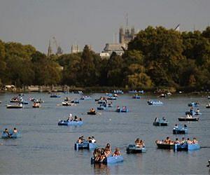 Britain records hottest October day on record