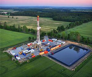 Ukrainians protest Chevron's shale gas plans
