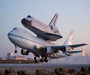 US museum to welcome space shuttle Discovery