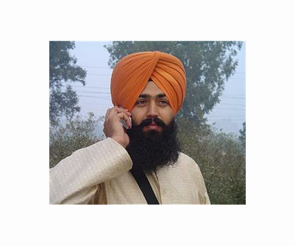 US court orders Marines to allow Sikhs with beards and turbans