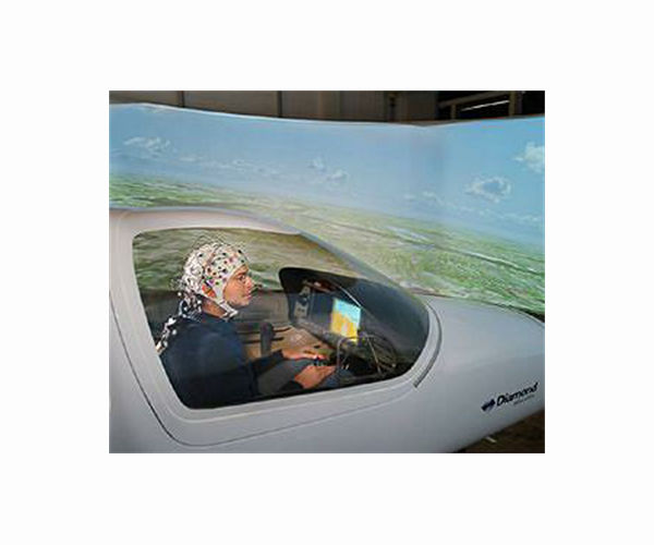 Nellis AFB, Nev., opens pilots' virtual training center