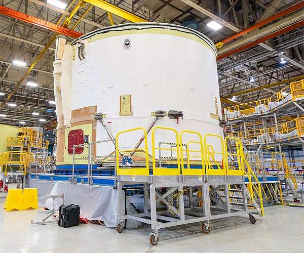 NASA Building Core Stages for Second, Third Artemis Flights