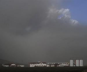 Volcano emitting 150-300,000 tonnes of CO2 daily: experts
