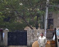 First snow for 100 years falls on Baghdad
