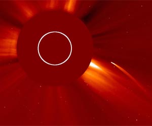 First-Ever View of a Sungrazer Comet In Front of the Sun