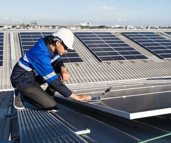 Photovoltaic rooftops could supply over one third of Vitoria Gasteiz energy needs