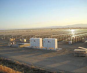 Global Solar Inverter Shipments Fall for the First Time in Seven Quarters