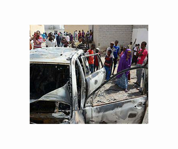 Roadside bomb kills six Somali soldiers