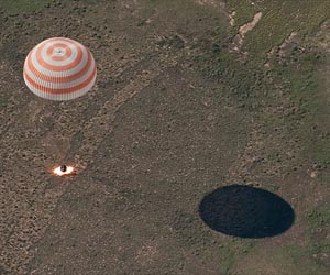 Russian spacecraft with astronauts lands: mission control
