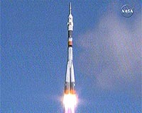 Expedition 18 Crew Launches From Baikonur