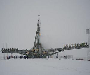 Soyuz TMA-22 manned transportation spacecraft launched towards ISS