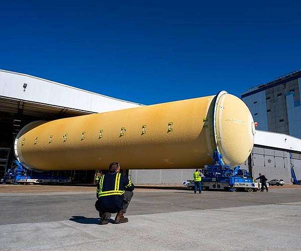 NASA Prepares to Join Two Major Parts for Artemis II Core Stage
