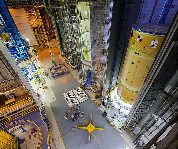 NASA stacks elements for upper portion of Artemis II Core Stage