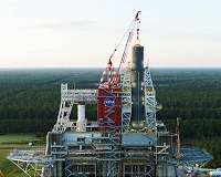 SLS Rocket Pathfinders Prepare Teams for One-of-a-Kind Hardware Prior to Moon Mission