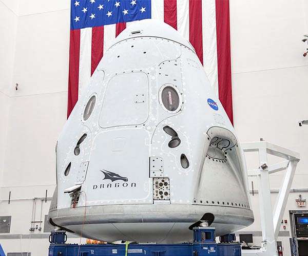 NASA, SpaceX Sign Joint Spaceflight Safety Agreement