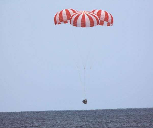 Inspiration4 civilian mission plans splashdown Saturday evening