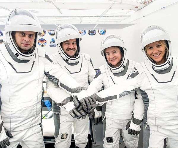 NASA crew set for flight to ISS