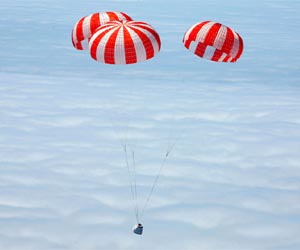 NASA Commercial Crew Partner SpaceX Tests Dragon Parachute System