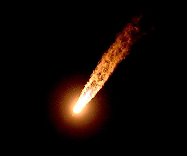 SpaceX's night-time launch sends SiriusXM satellite into orbit