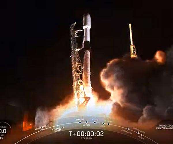 SpaceX puts another 53 Starlinks in orbit with midnight launch