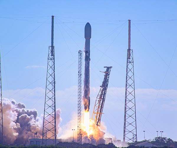Students' Experiments Launch to Space Aboard SpaceX Resupply Mission