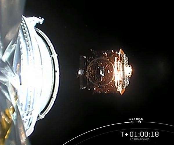 SpaceX sucessfully launches Italian Earth-observation satellite