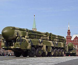 Russians 'send in big guns to sell arms to Egypt'
