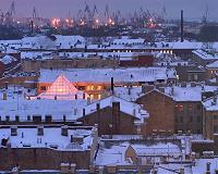 St Petersburg turned white by heaviest snow in century