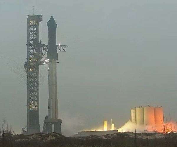 SpaceX scrubs Starship launch in latest setback