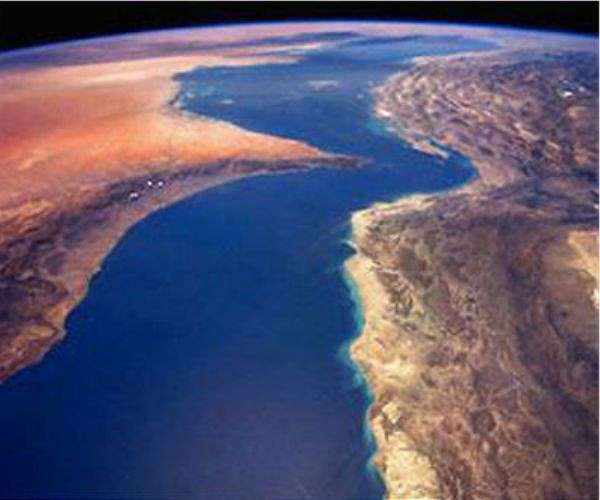 Major US naval, air buildup sets stage for potential Iran war
