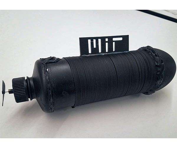 MIT engineers produce the world's longest flexible fiber battery