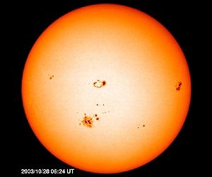Sun's Constant Size Surprises Scientists