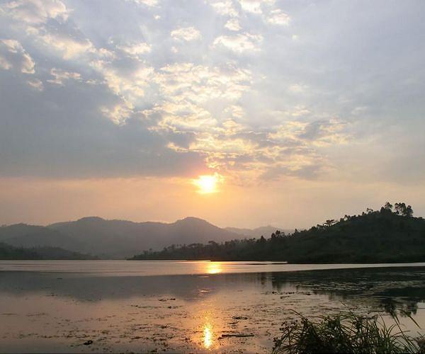 India's 'lake man' cleans up critical water supplies
