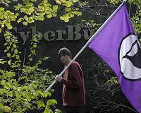 Dutchman 'who almost broke the internet' to go on trial