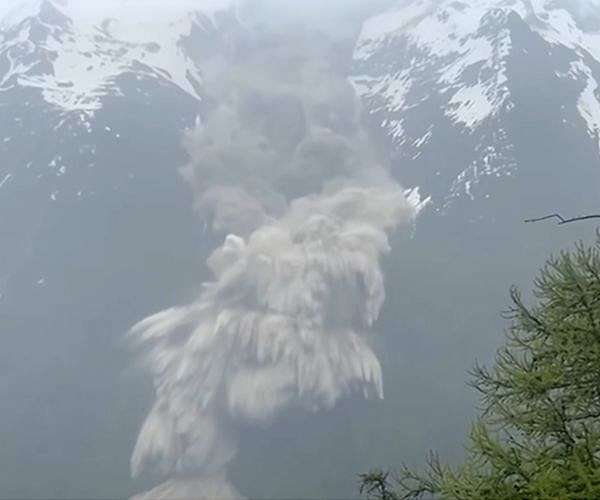 Swiss glacier collapse offers global warning of wider impact
