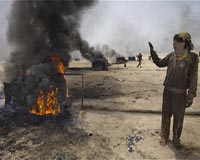 Islamic State losing revenue, IHS finds