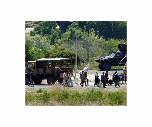Quake fallout inflames migrant tensions in Turkey disaster zone