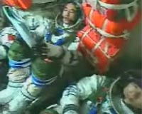 China bans bad breath in space: report