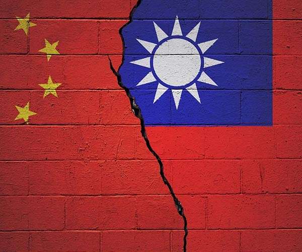 Taiwan ex-president calls for Beijing exchanges during China visit