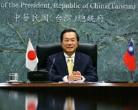 Taiwan leader says wants unconditional peace with China