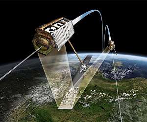 Satellites join up to map Earth