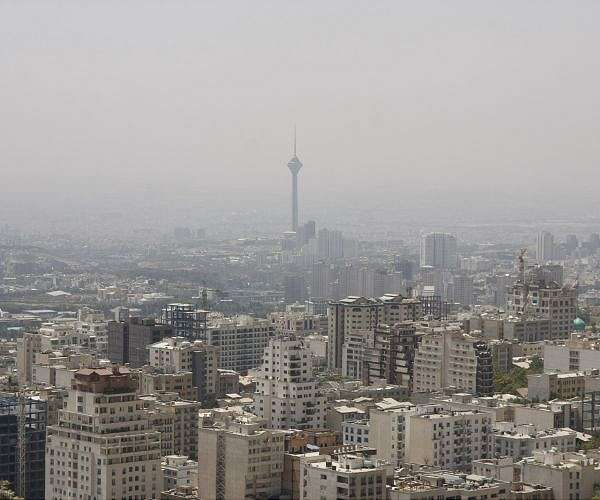 Students, employees told to stay home due to air pollution in Iran